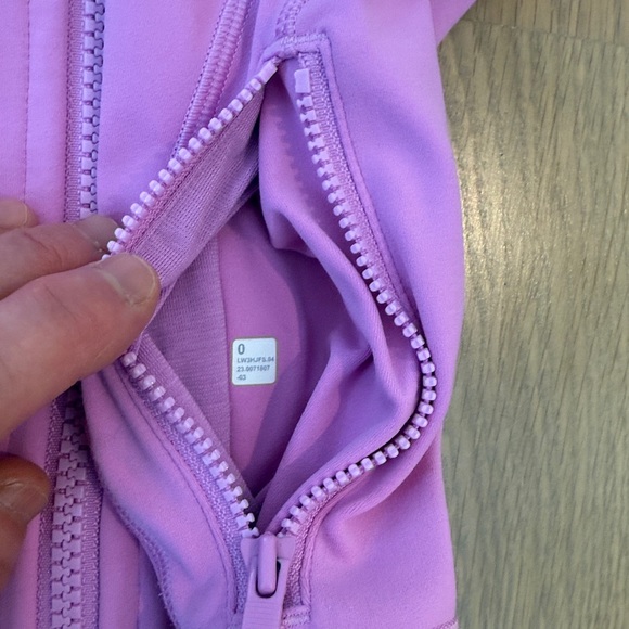 Lululemon Define Cropped Jacket - Picture 5 of 16